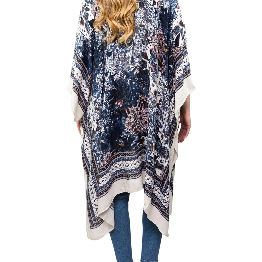 Time and Tru Blue and Cream Floral Print Layering Kimono